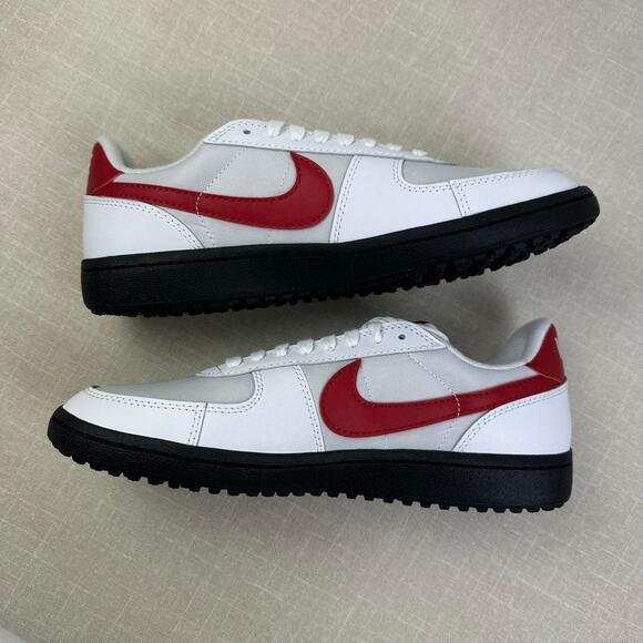 Athletic_Shoes